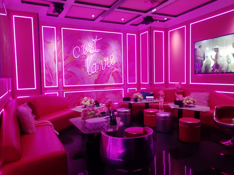 蜜桃AV无码国产在线設計公司