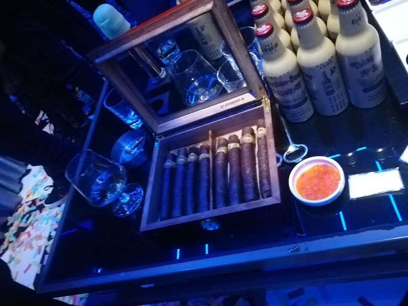 派對蜜桃AV无码国产在线設計